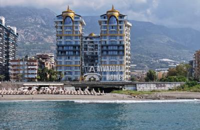 4985 1+1 Seafront Apartment with Private Beach in Mahmutlar